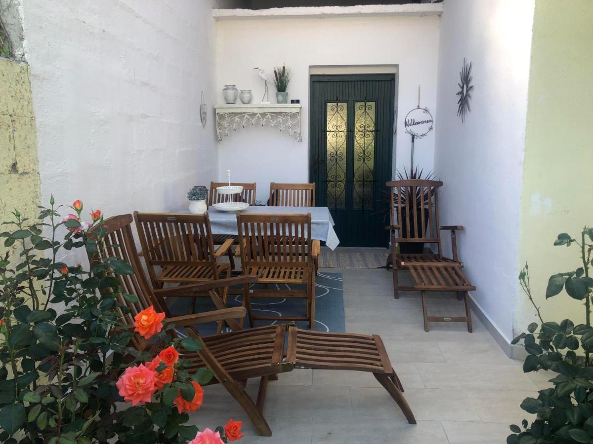 Das Kleine Haus Breitenbrunn am Neusiedler See Esterno foto
